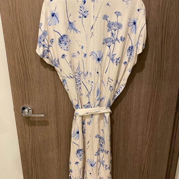 H&M Tie-Belt Kaftan - Picture 6 of 6